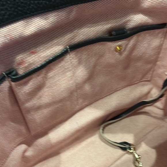 NWOT. Dooney & Burke Pebble Leather Logo Lock Hobo $150 $274 - Picture 13 of 14